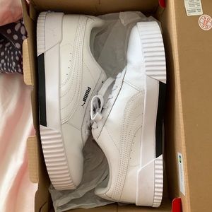 Puma Carina Sneaker